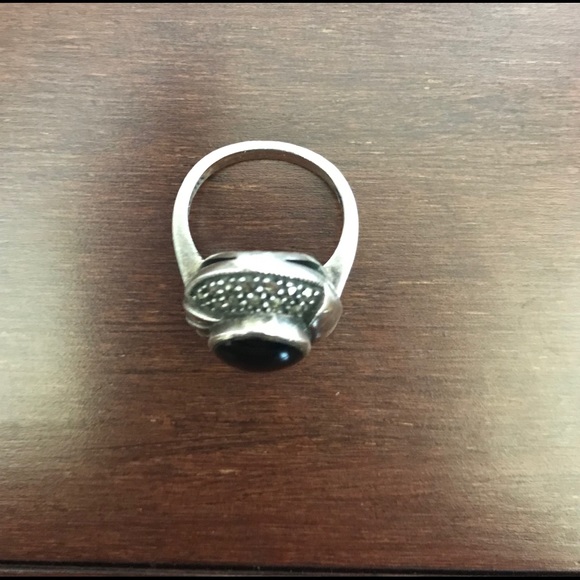 Sterling and onyx ring - Picture 4 of 5